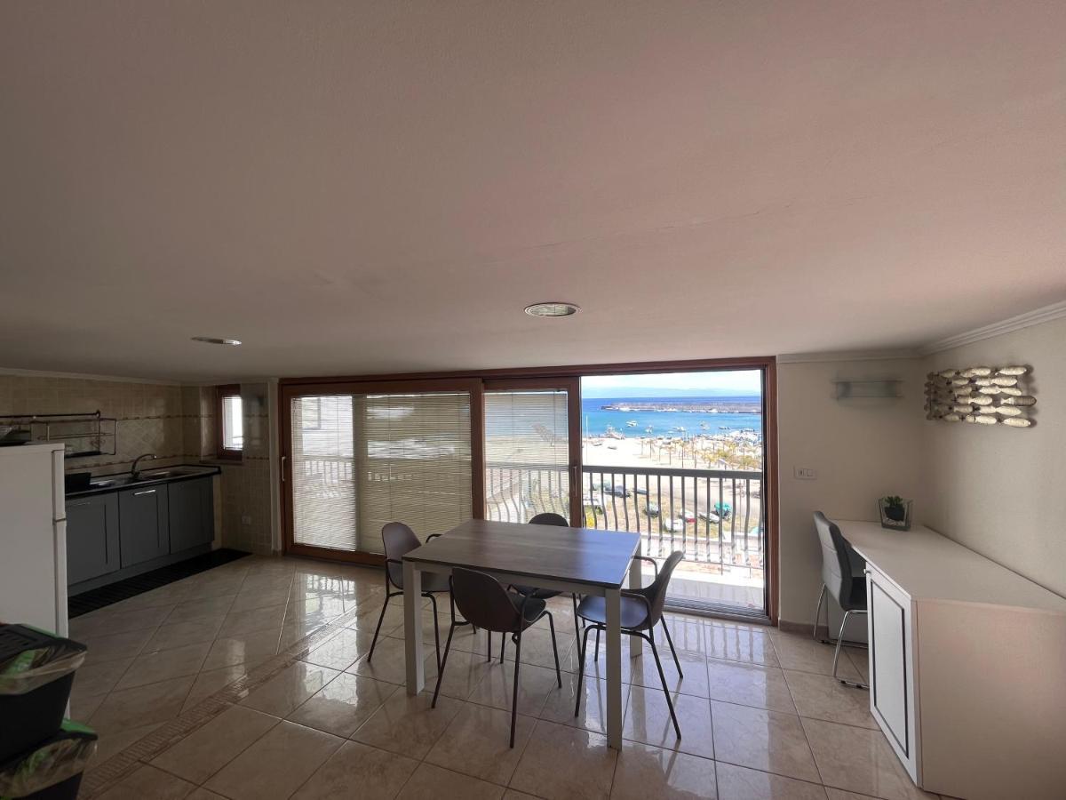 Kalaskiso' Giardini Naxos Luaran gambar