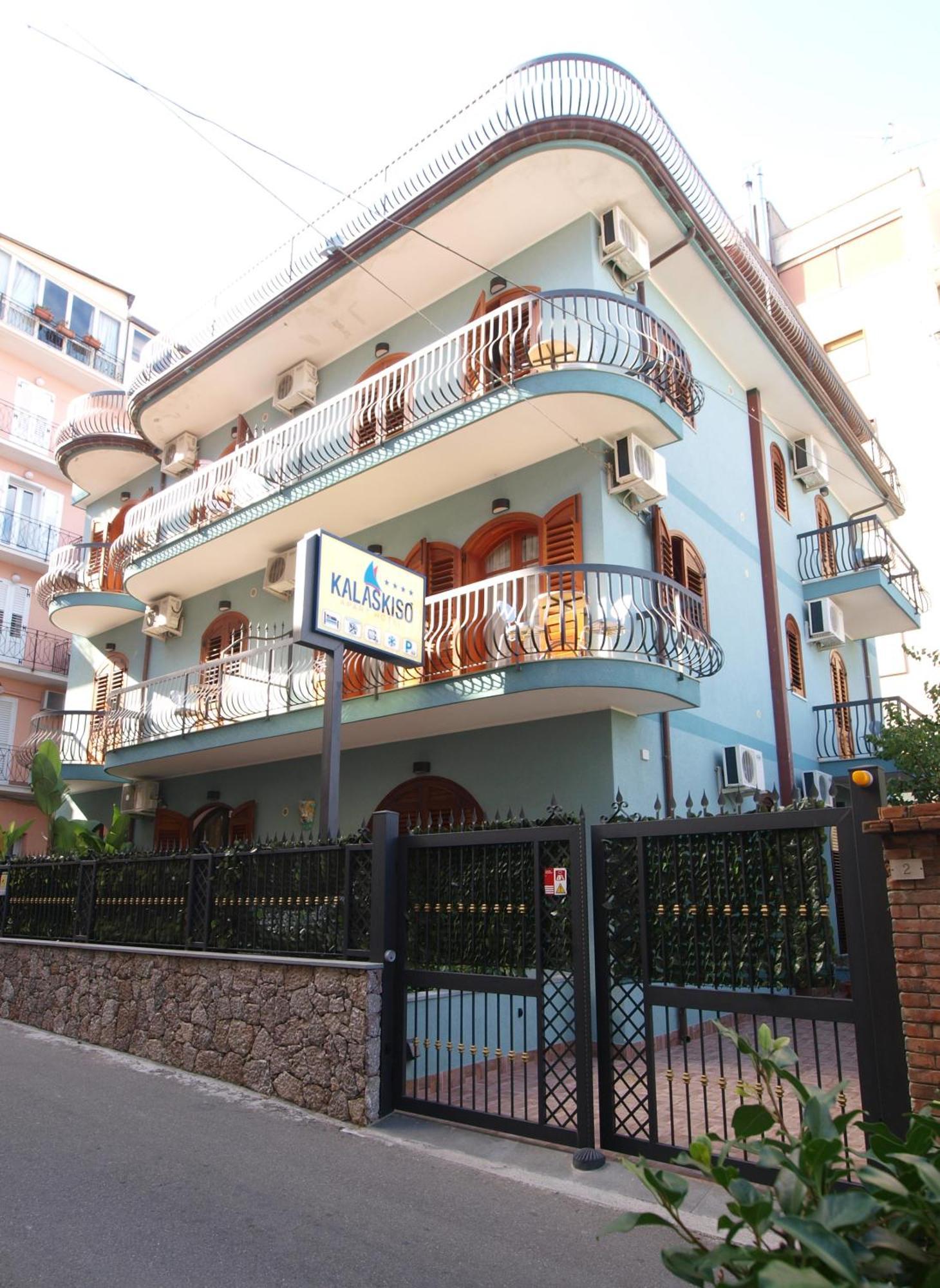Kalaskiso' Giardini Naxos Luaran gambar