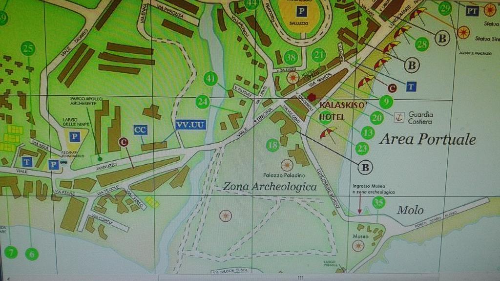 Kalaskiso' Giardini Naxos Luaran gambar