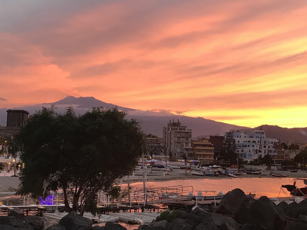 Kalaskiso' Giardini Naxos Luaran gambar